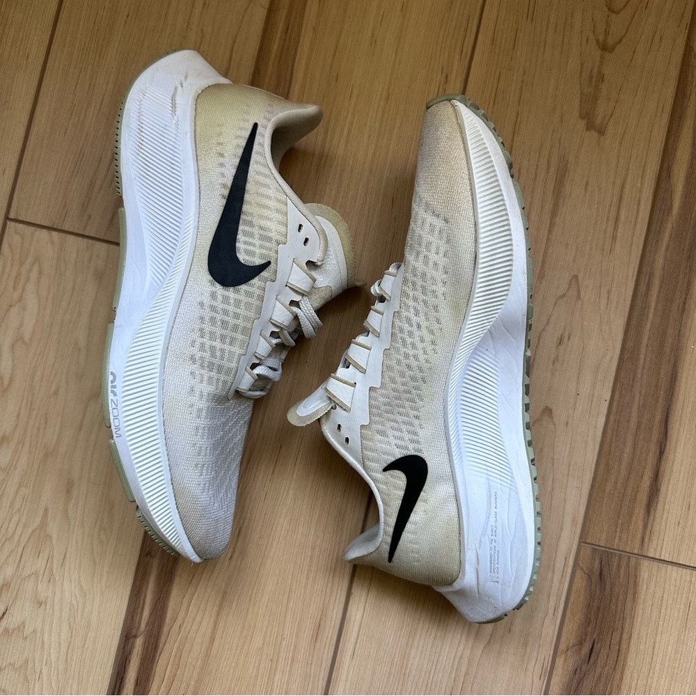Nike Zoom Pegasus Size 7.5